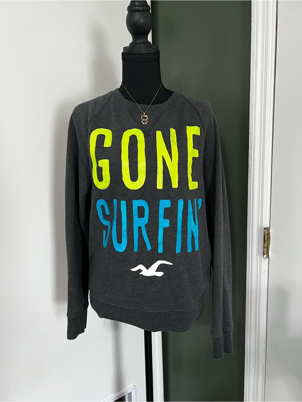 Women’s Hollister Sweatshirt Size Small